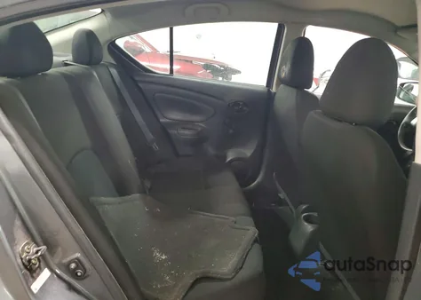 2018 Nissan Versa S z USA, uszkodzony, nr VIN 3N1CN7AP3JL865832